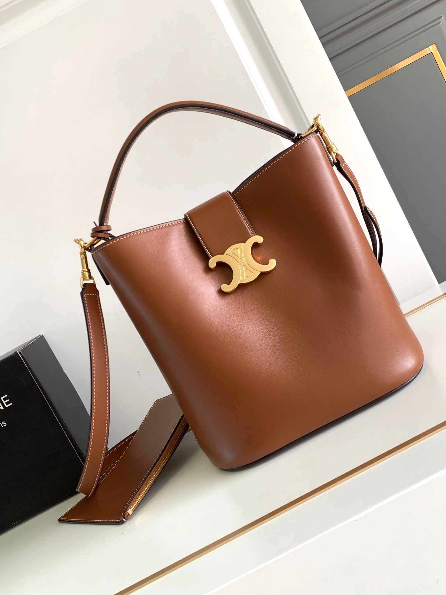MOMO-- 358i95 119173FX9.04LU high quality version Louise cowhide sheepskin item:E-B177C1102